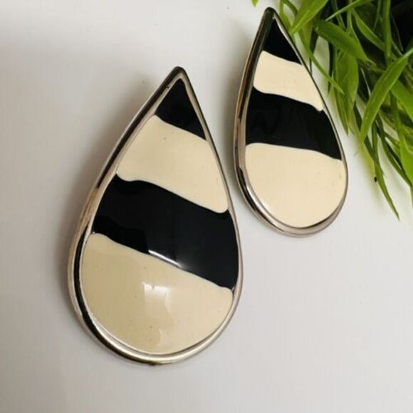 Vintage Large Black Off White Silver Tone Enamel Stud Earrings 80s 90s Y2K 1118 - Picture 3 of 5